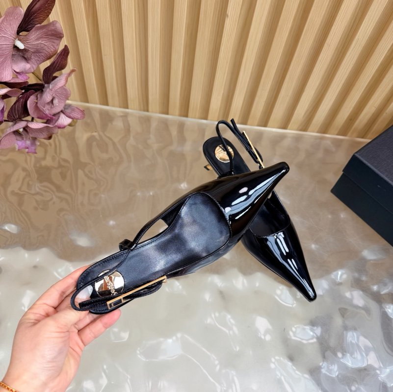 Туфлі човники з гострим носком фото 11