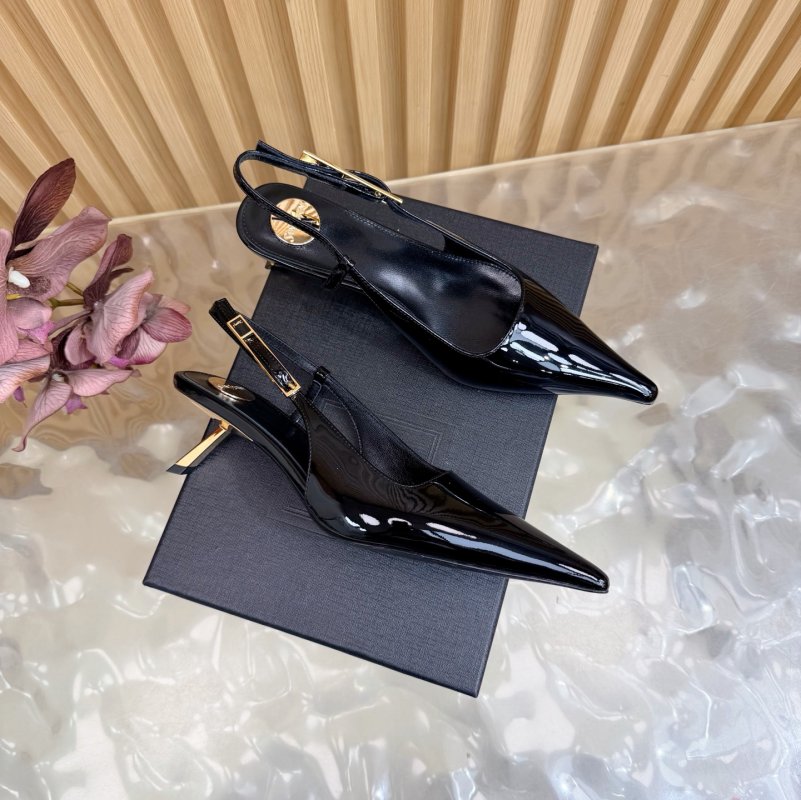 Туфлі човники з гострим носком фото 2