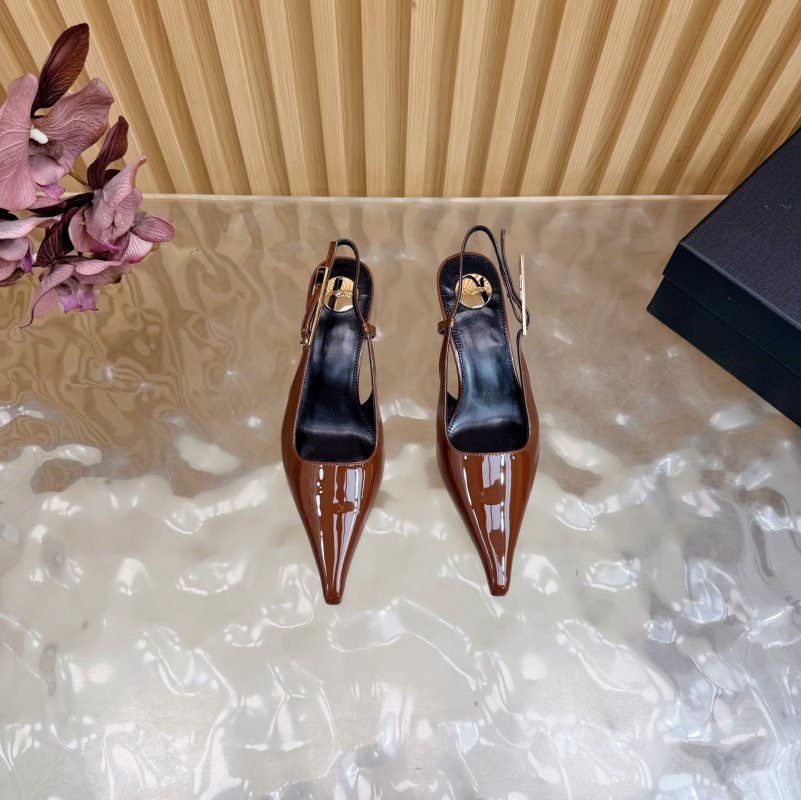 Туфлі човники з гострим носком фото 5