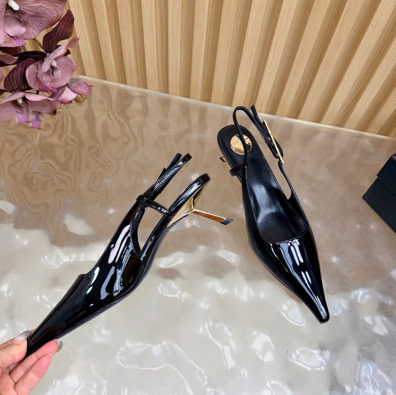 Туфлі човники з гострим носком фото 8