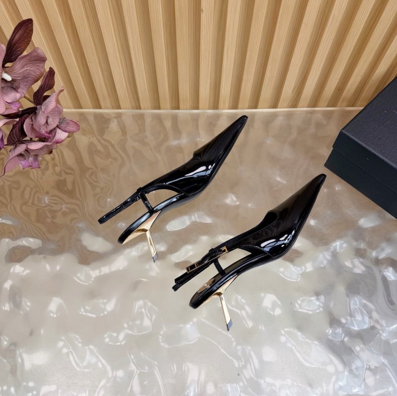 Туфлі човники з гострим носком фото 9