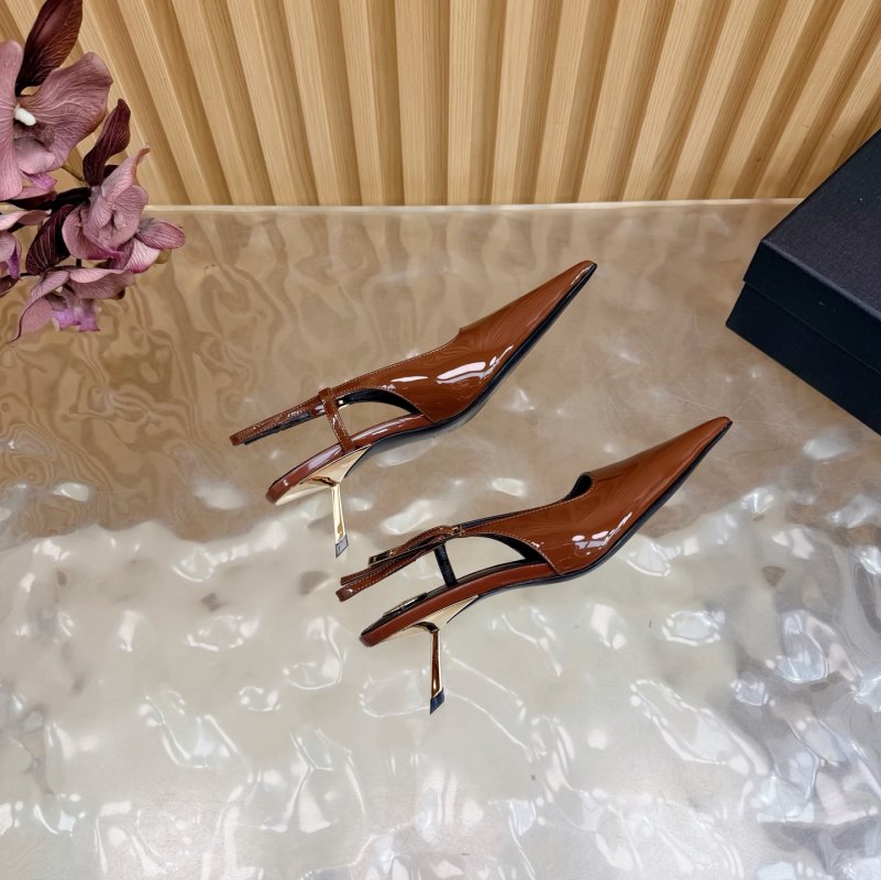 Туфлі човники з гострим носком фото 9