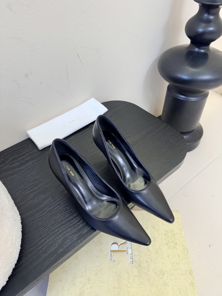 Туфлі човники