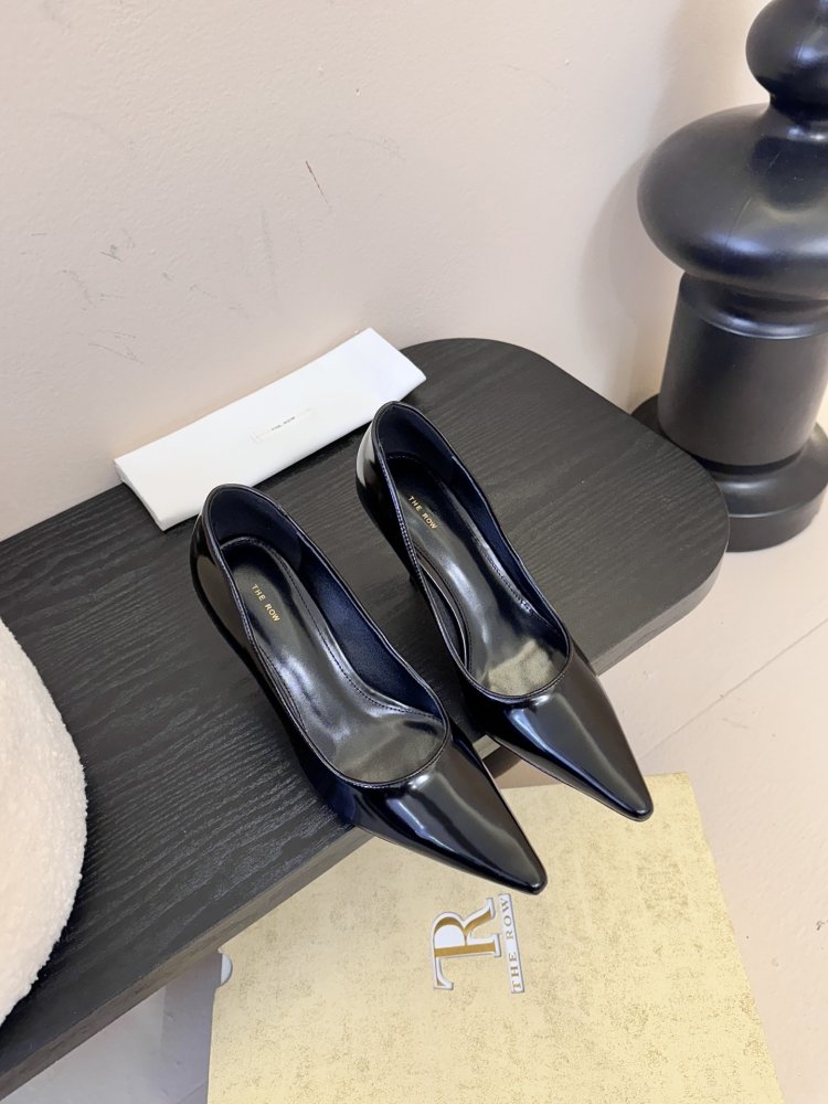 Туфлі човники