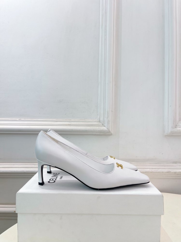 Shoes boats