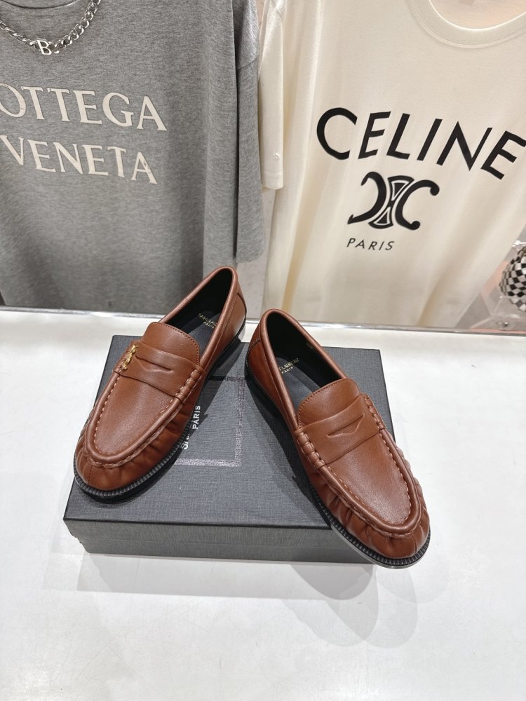 Туфлі лоферы шкіряні жіночі фото 2