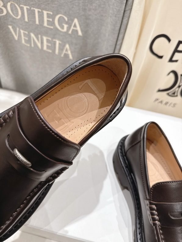 Туфлі лоферы шкіряні жіночі фото 2