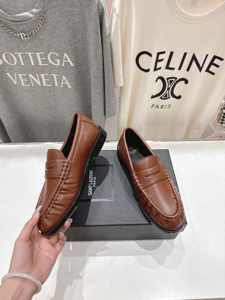 Туфлі лоферы шкіряні жіночі фото 4