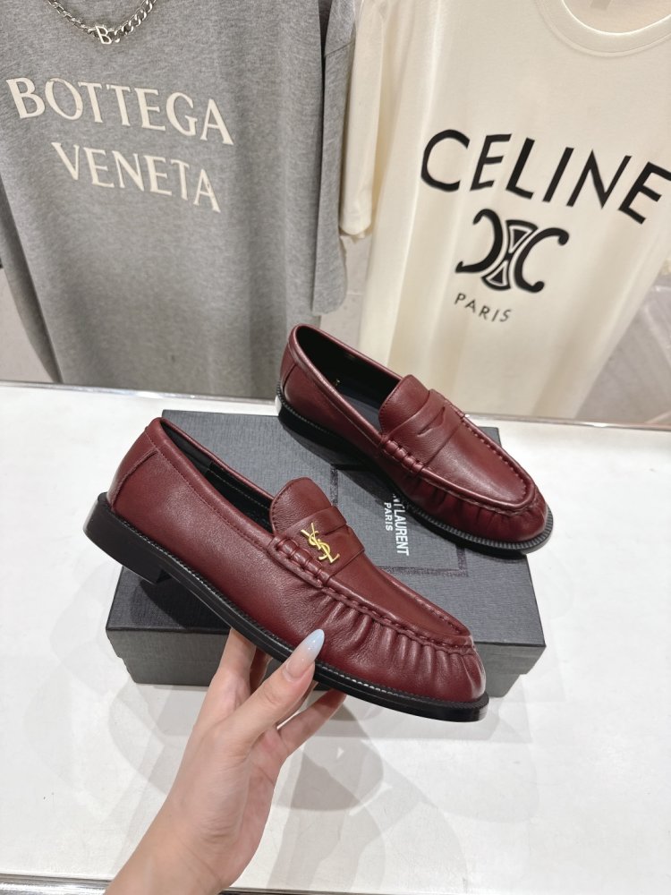 Туфли лоферы кожаные женские фото 5