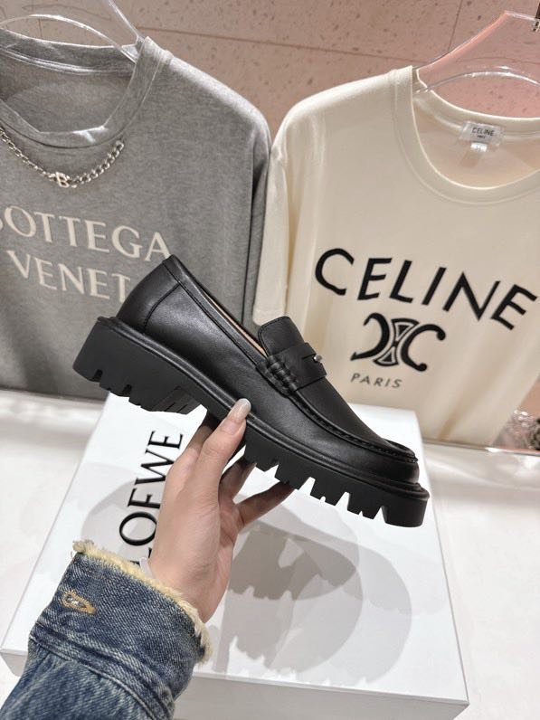 Туфлі лоферы шкіряні жіночі фото 5