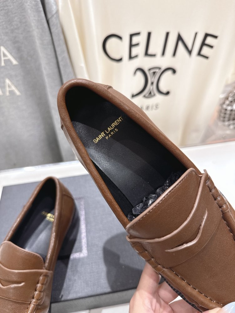 Туфли лоферы кожаные женские фото 6