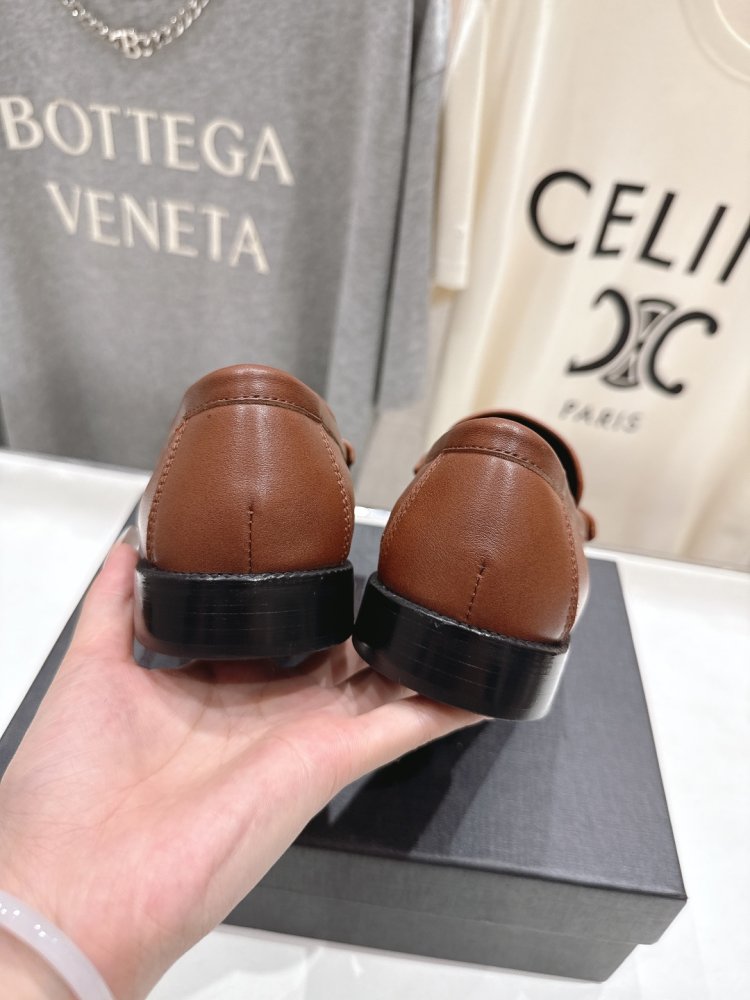 Туфлі лоферы шкіряні жіночі фото 8