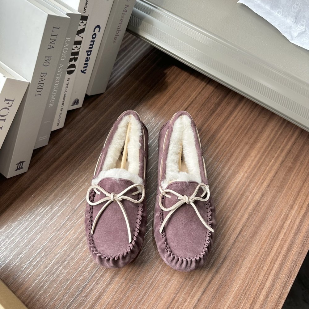 Shoes лоферы on fur winter