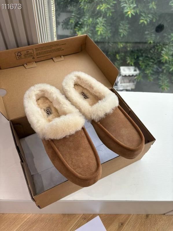 Shoes лоферы on fur winter