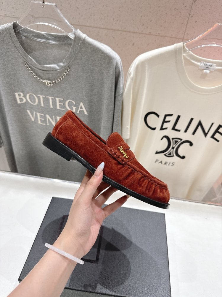 Туфлі лоферы замшеві жіночі фото 5