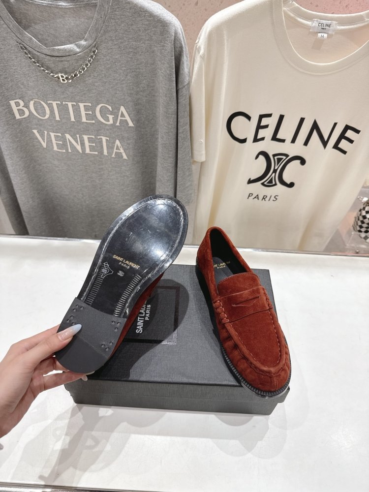 Туфлі лоферы замшеві жіночі фото 9