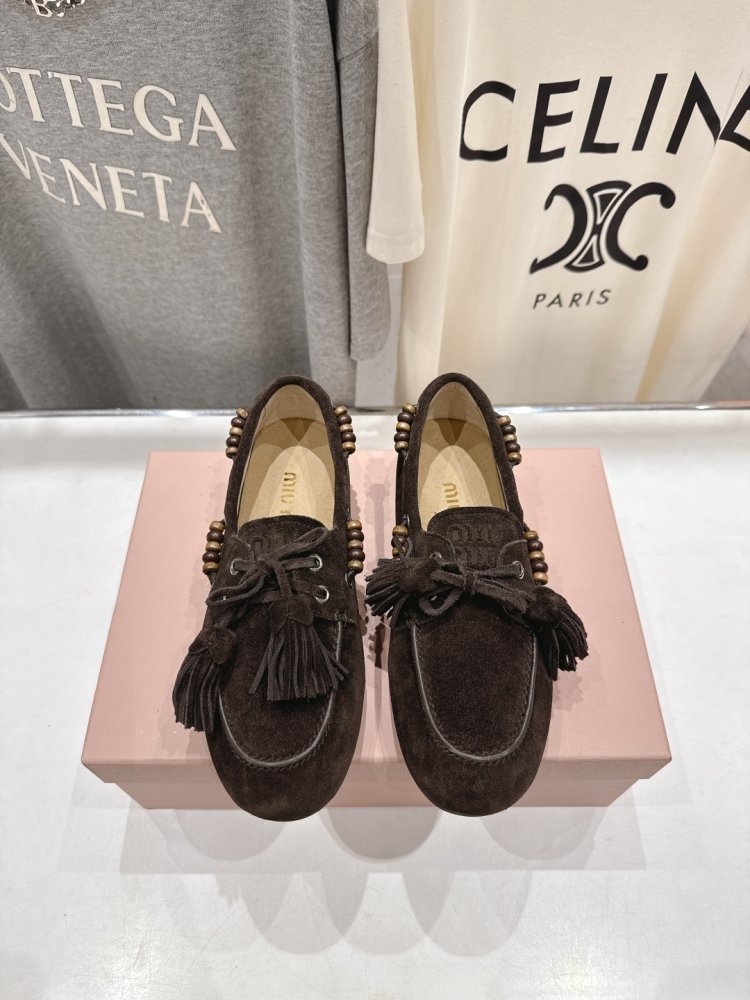 Туфли лоферы женские