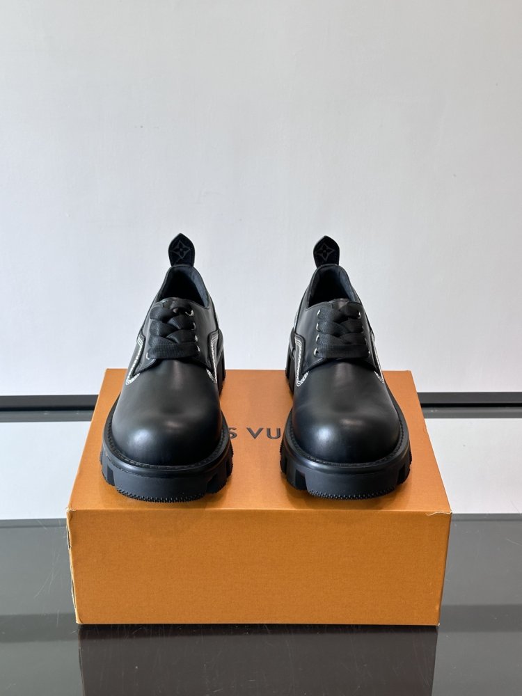 Туфли мужские замшевые на шнуровке на массивной подошве фото 2