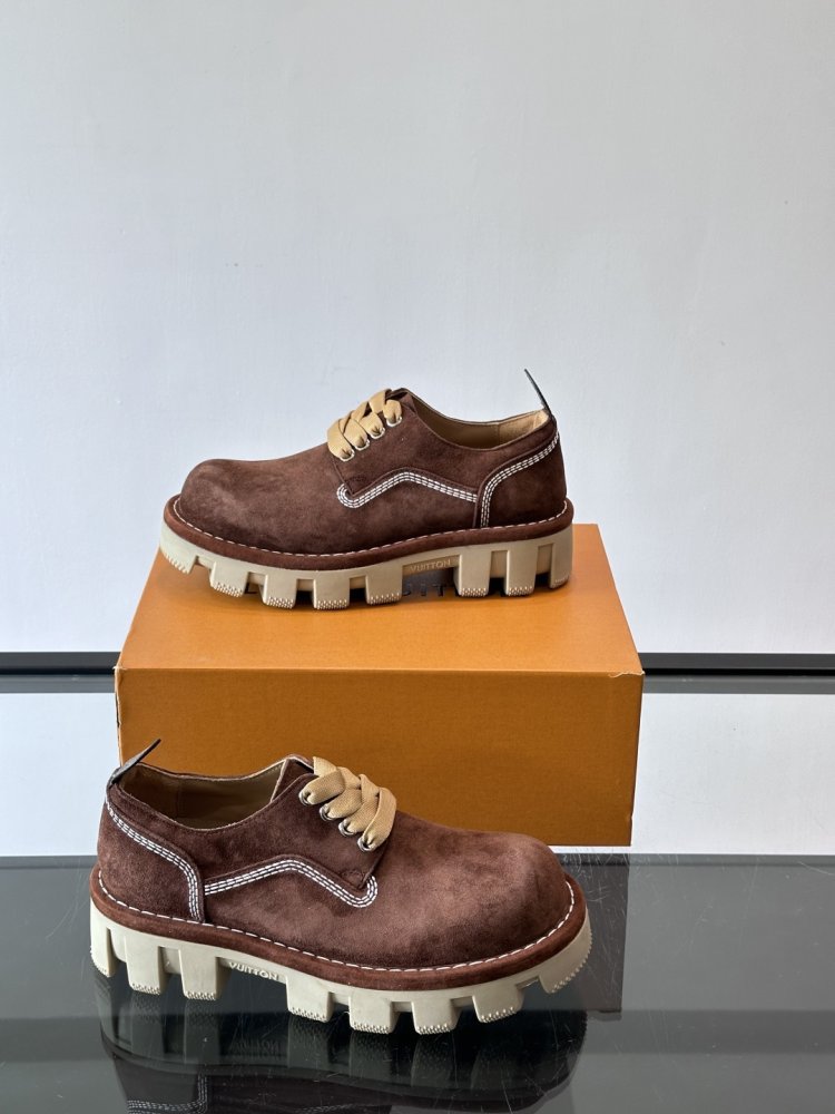 Туфли мужские замшевые на шнуровке на массивной подошве фото 4