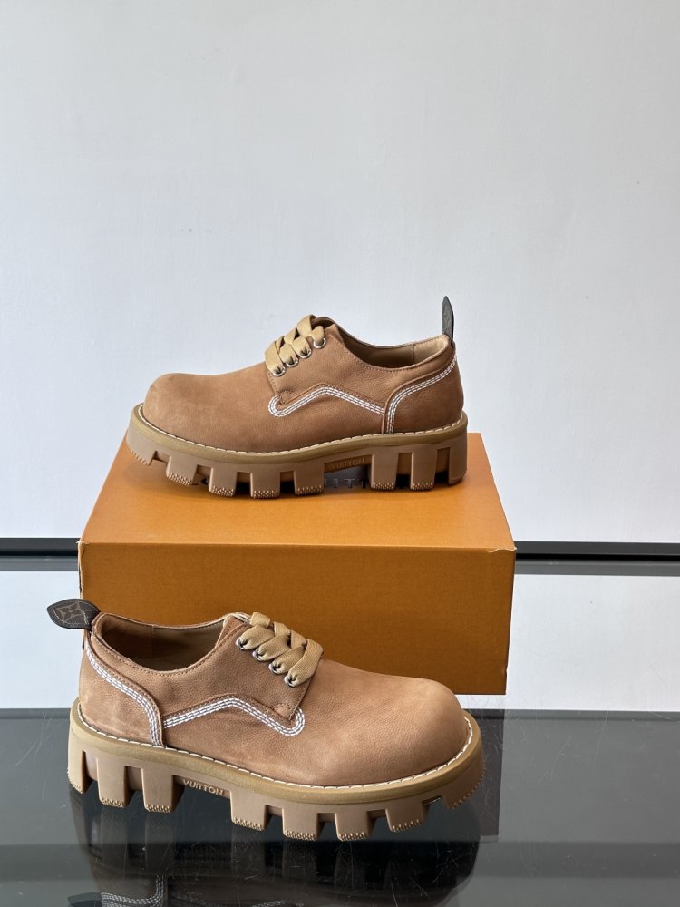 Туфли мужские замшевые на шнуровке на массивной подошве фото 4