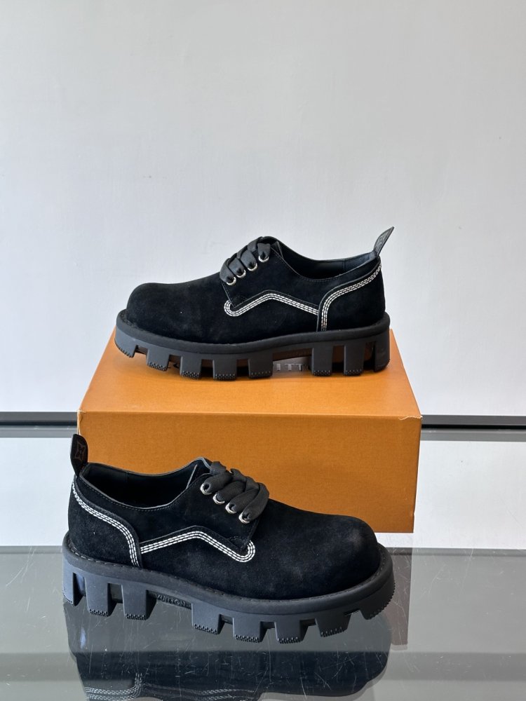 Туфли мужские замшевые на шнуровке на массивной подошве фото 4