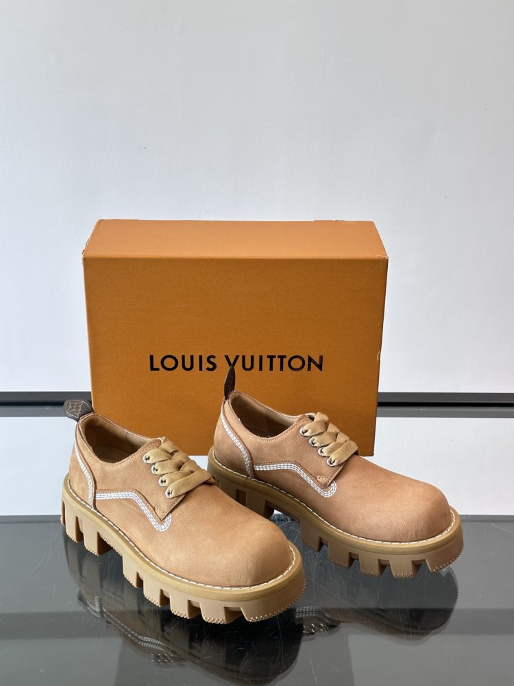 Туфли мужские замшевые на шнуровке на массивной подошве фото 5