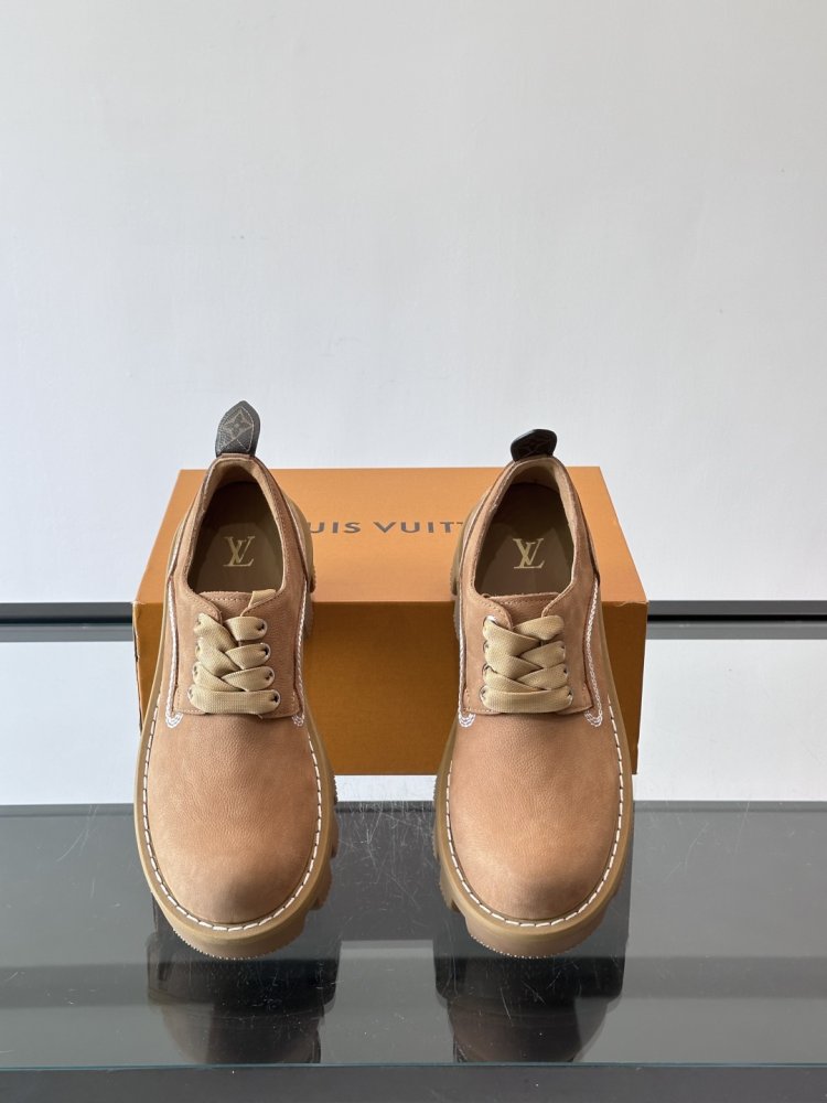 Туфли мужские замшевые на шнуровке на массивной подошве фото 6