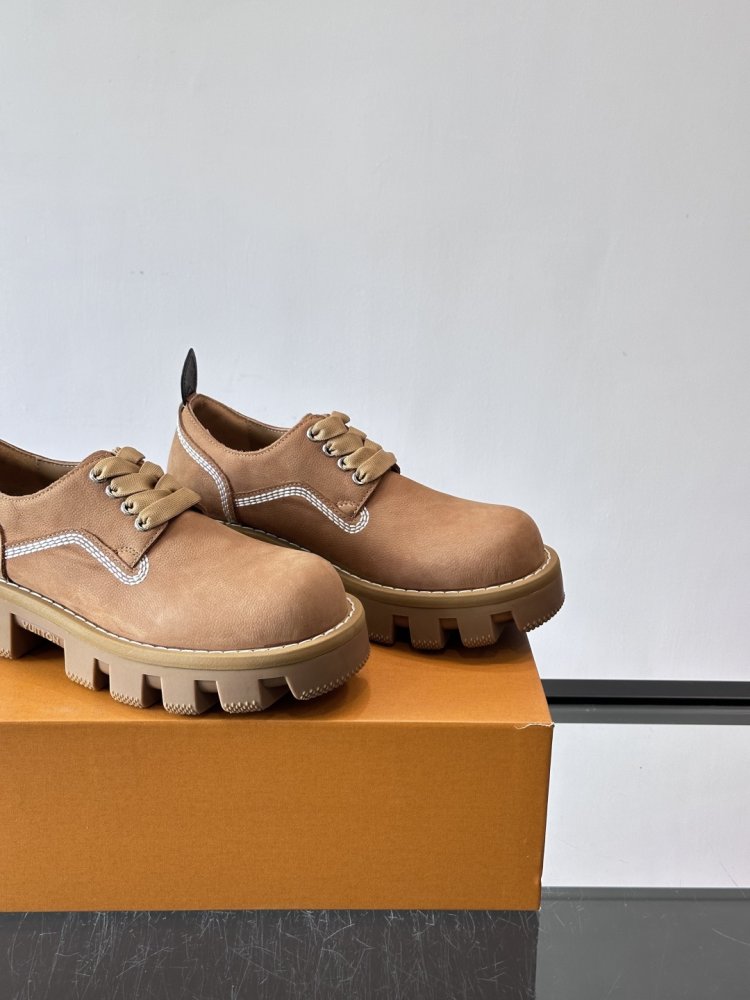 Туфли мужские замшевые на шнуровке на массивной подошве фото 7