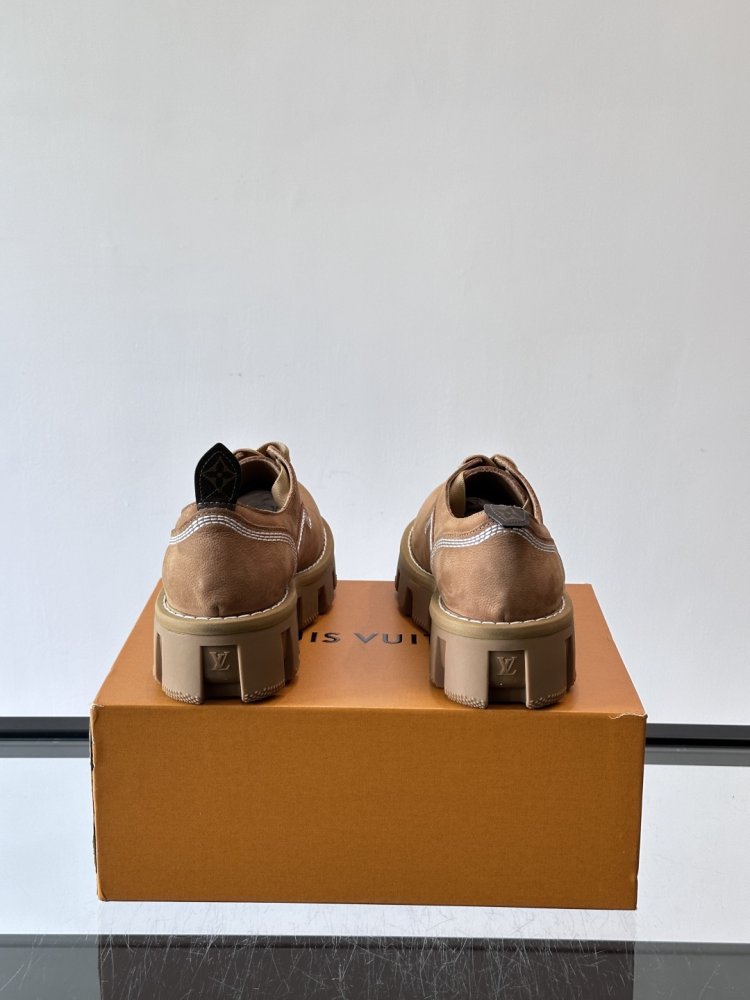 Туфли мужские замшевые на шнуровке на массивной подошве фото 8