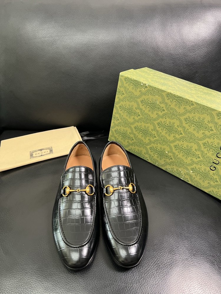 Туфлі чоловічі