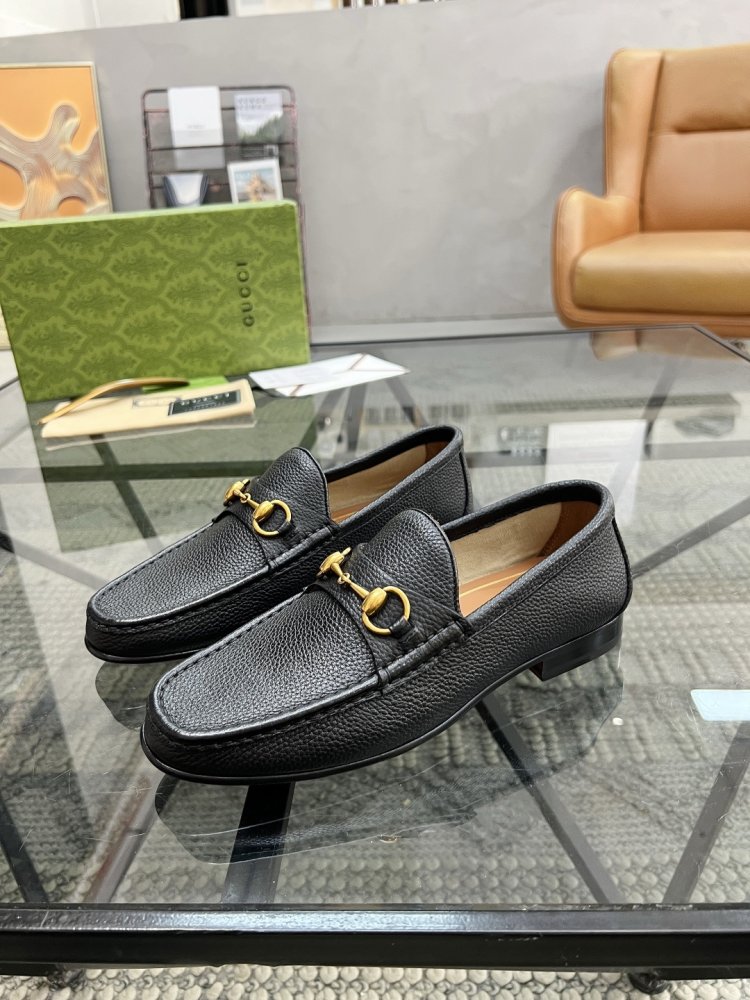 Туфлі чоловічі