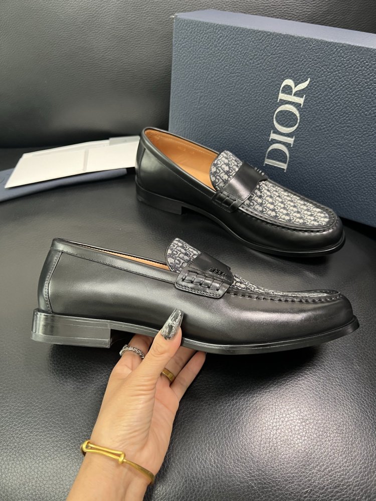 Туфлі чоловічі фото 4