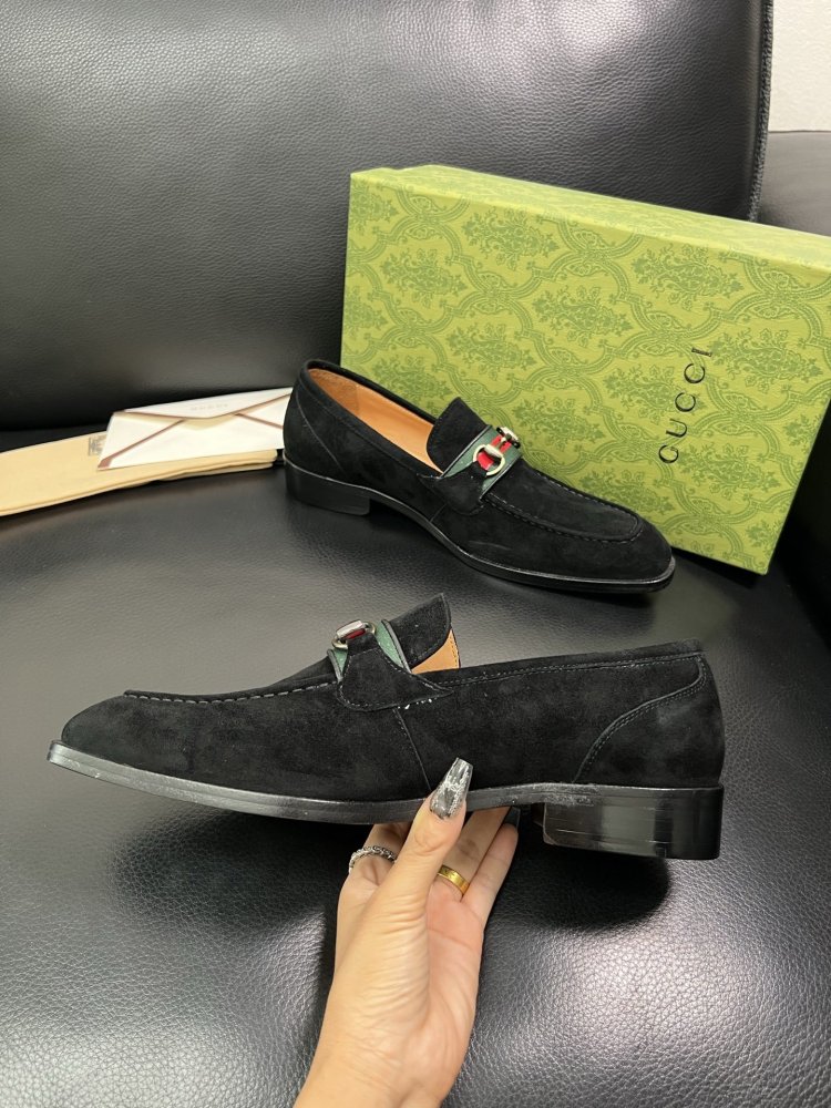 Туфлі чоловічі фото 5