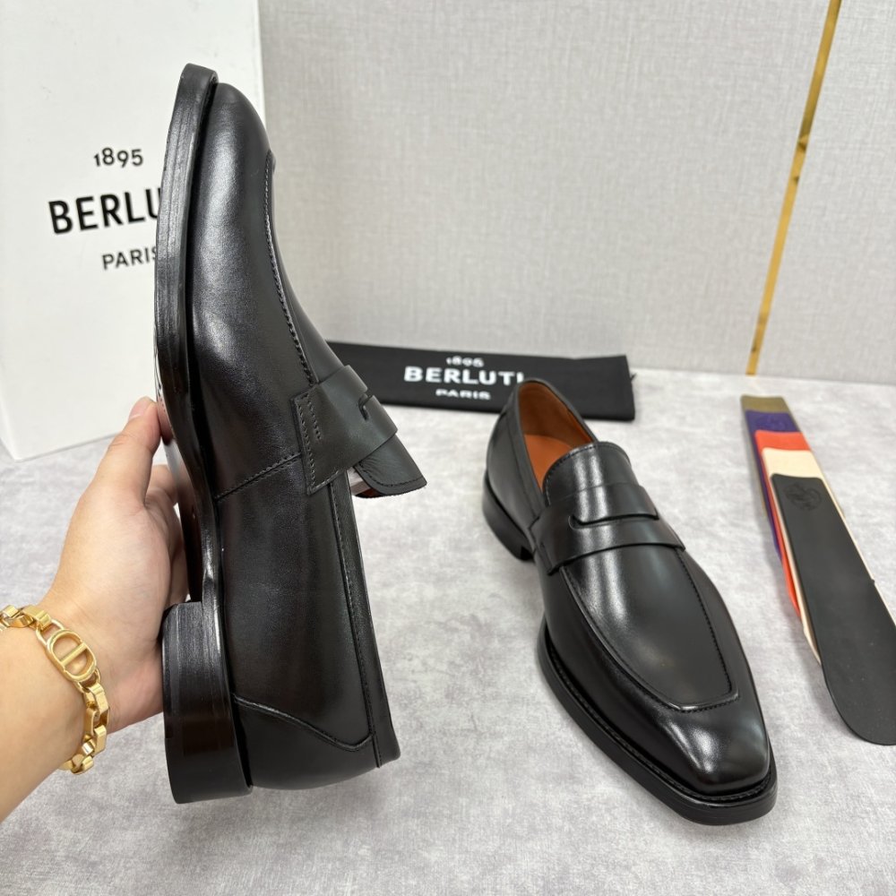 Туфлі чоловічі фото 8