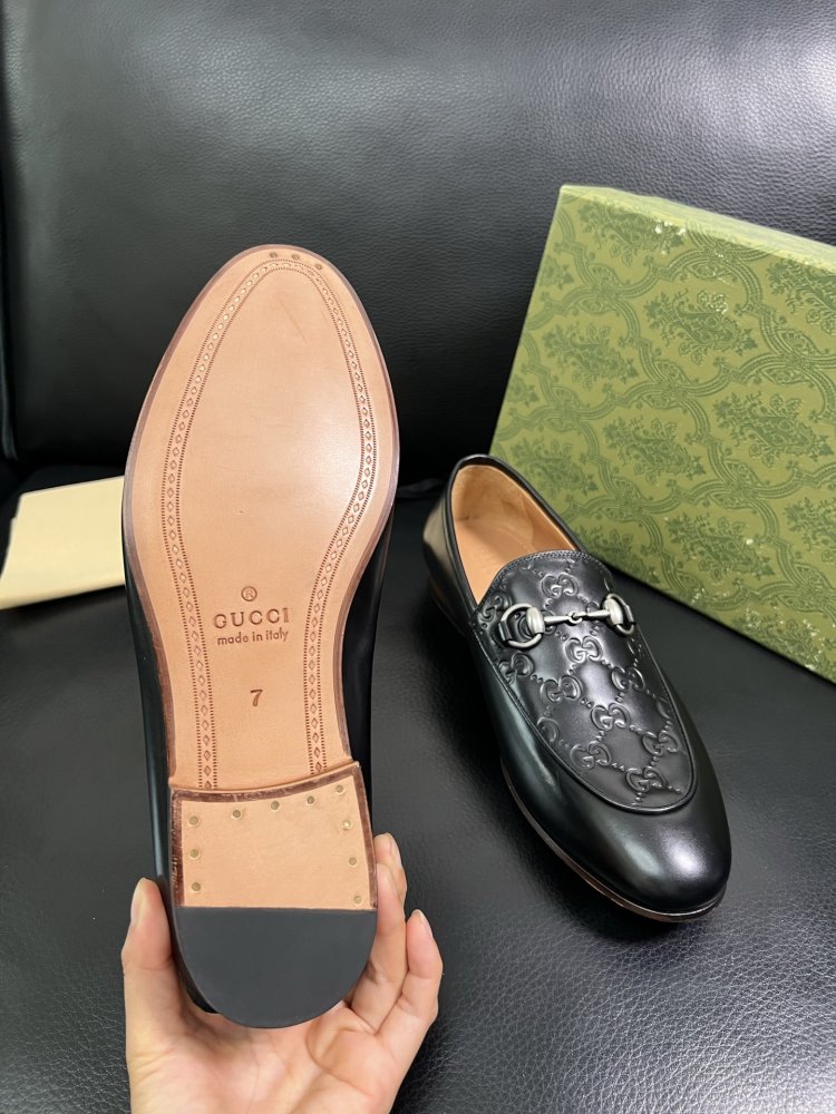 Туфлі чоловічі фото 9