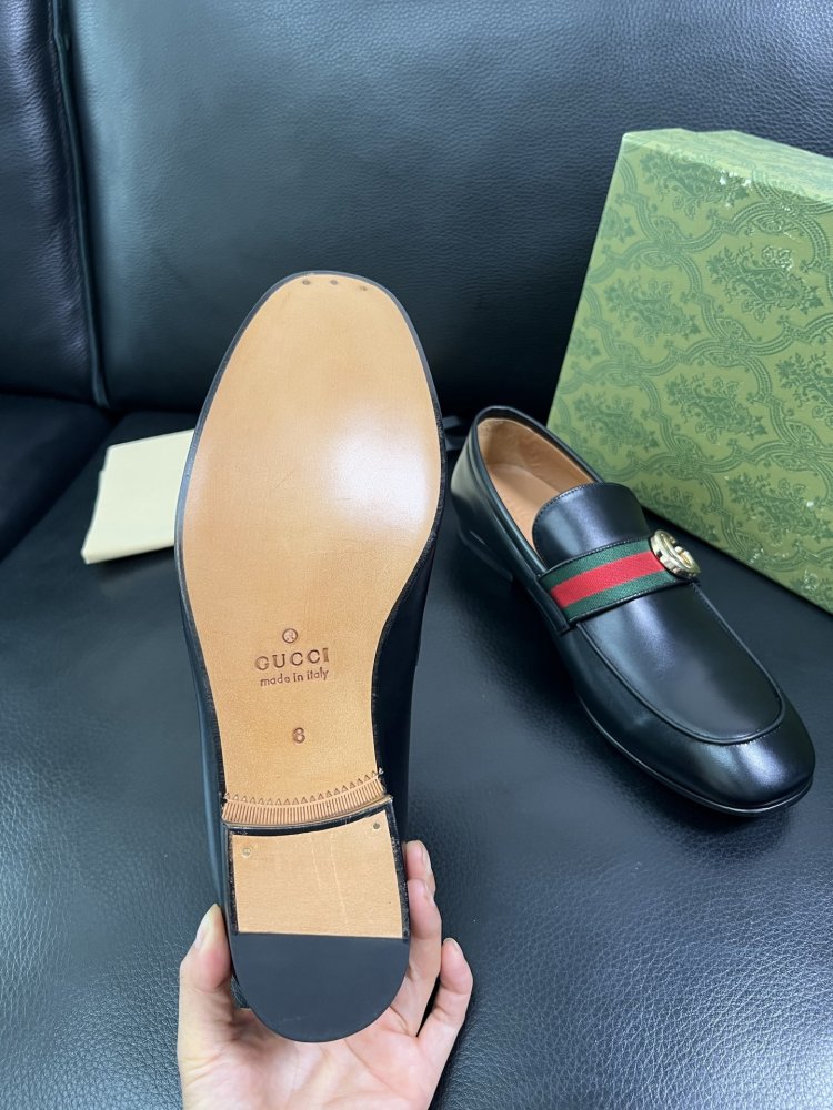 Туфлі чоловічі фото 9