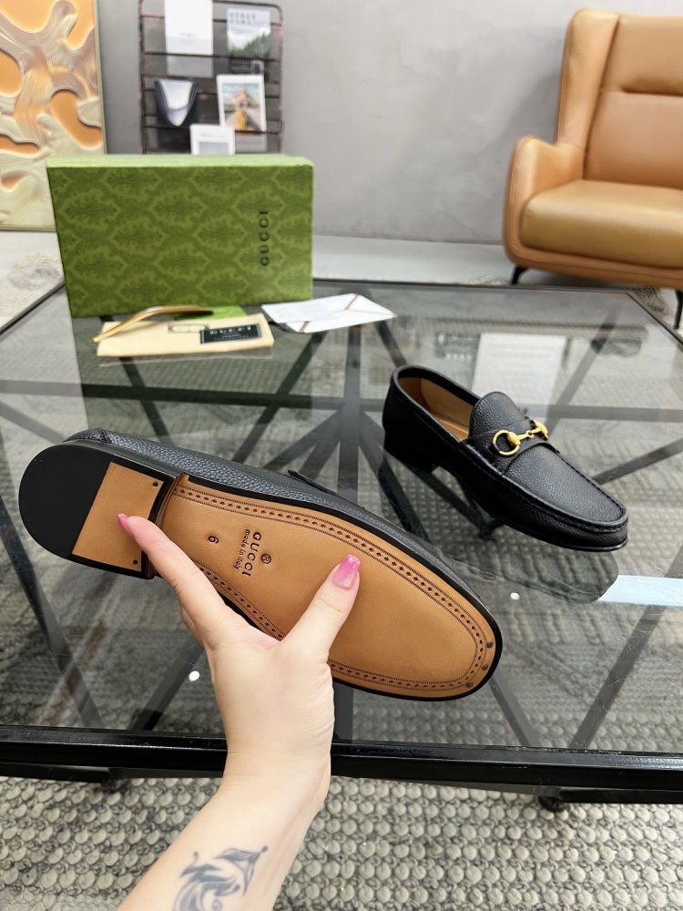 Туфлі чоловічі фото 9