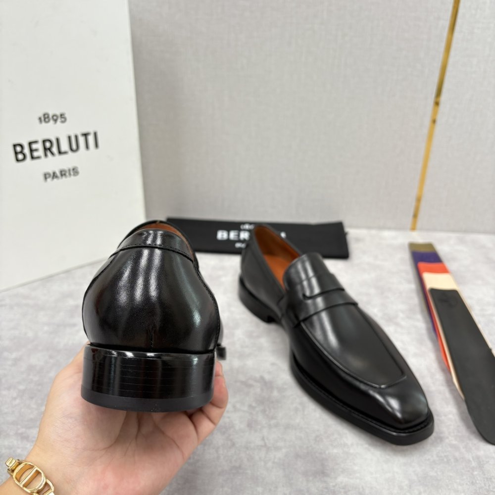 Туфлі чоловічі фото 9