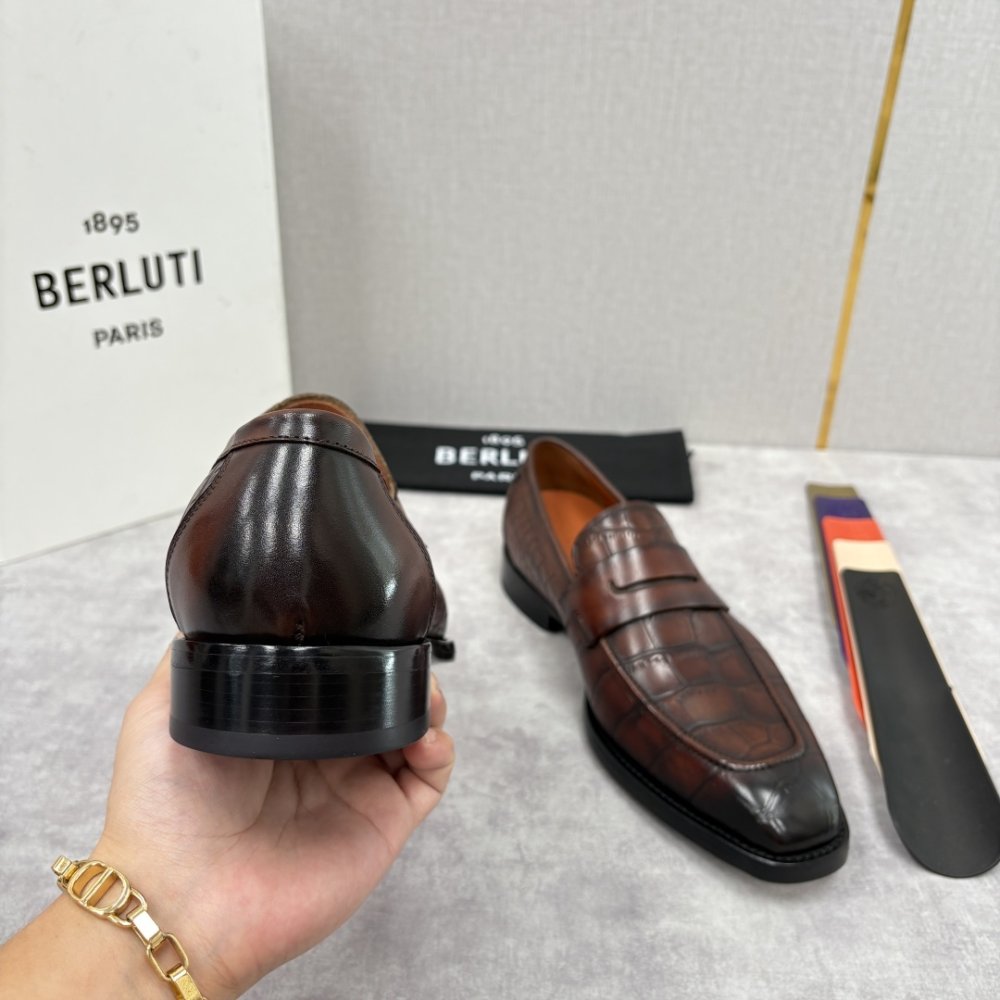 Туфлі чоловічі фото 9