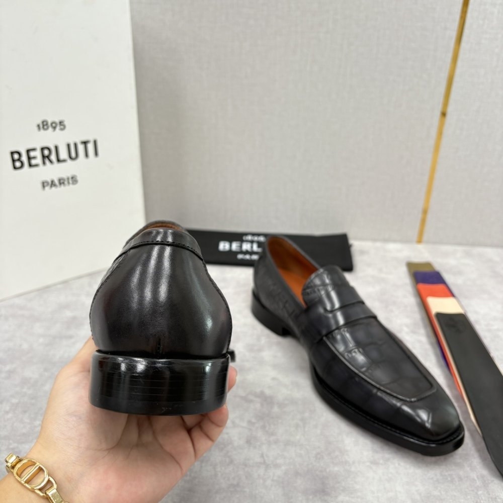 Туфлі чоловічі фото 9