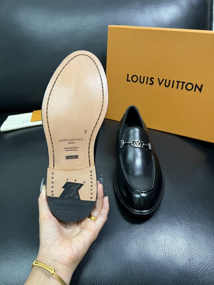 Туфлі чоловічі фото 9