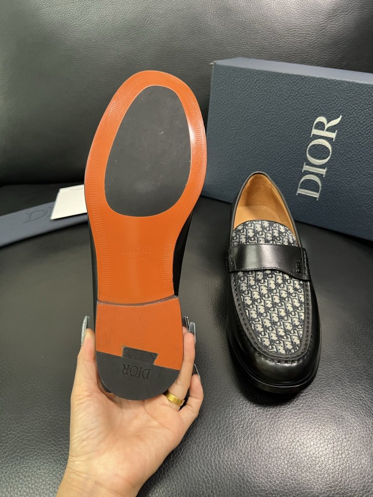 Туфлі чоловічі фото 9