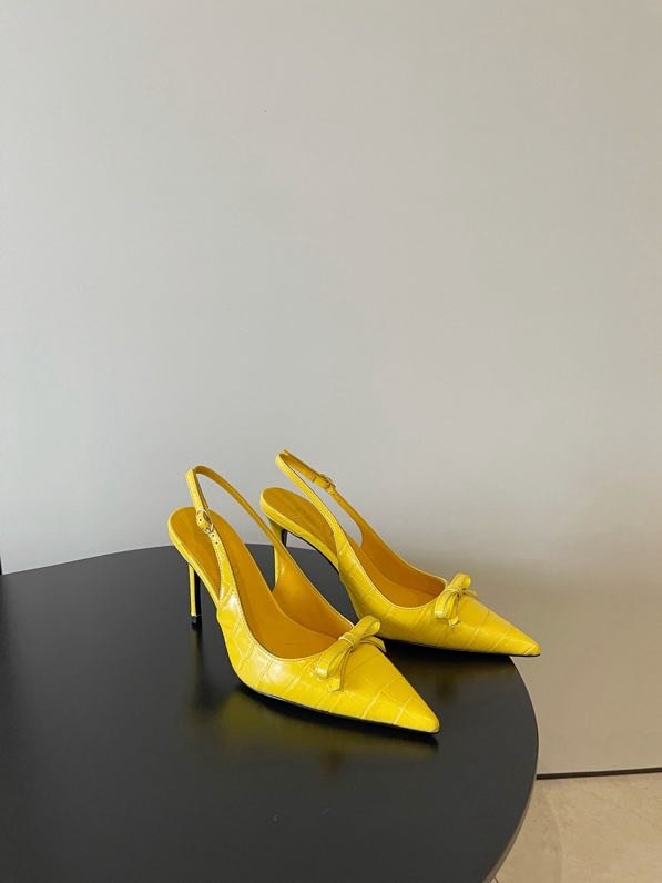 Туфлі на підборах з гострим носком фото 8