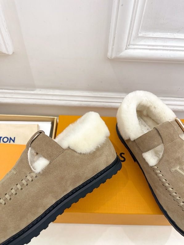 Shoes on fur winter leather фото 3