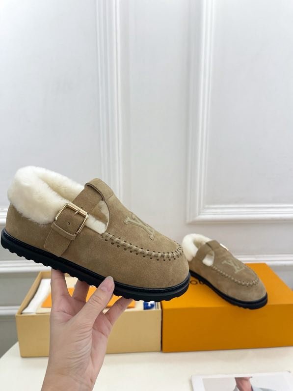 Shoes on fur winter leather фото 4