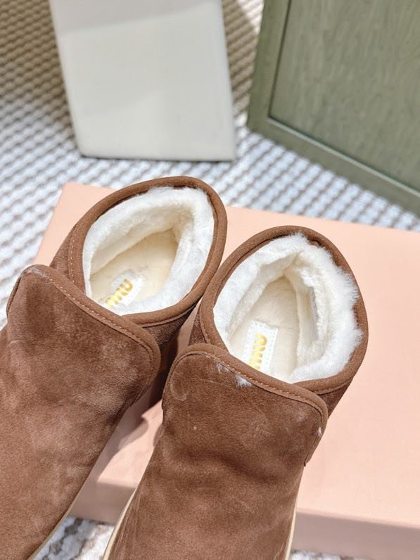 Shoes on fur winter фото 5