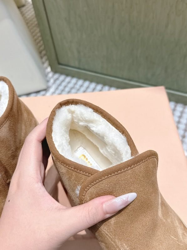 Shoes on fur winter фото 7