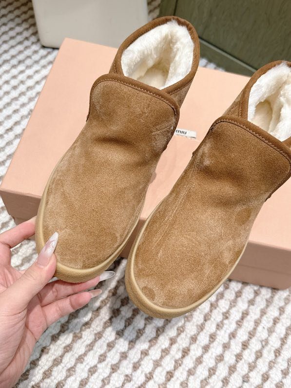 Shoes on fur winter фото 8