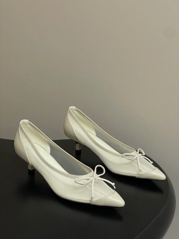 Туфли на низком каблуке фото 2