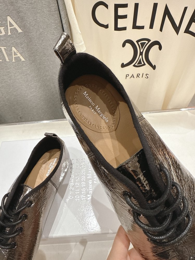 Туфли на шнуровке с раздвоенным носком фото 6